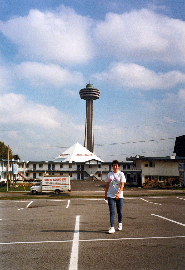 1998 - Canada 16 (Niagara, Ontario - Skylon Tower).jpg